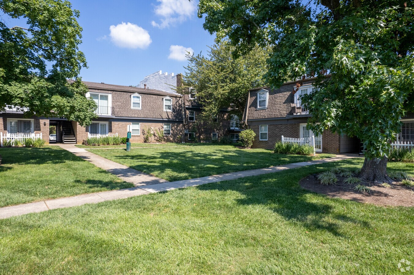 exterior view at Barrel Oaks